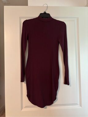 Forever 21 Burgundy Long Sleeve Mock Neck Bodycon Dress